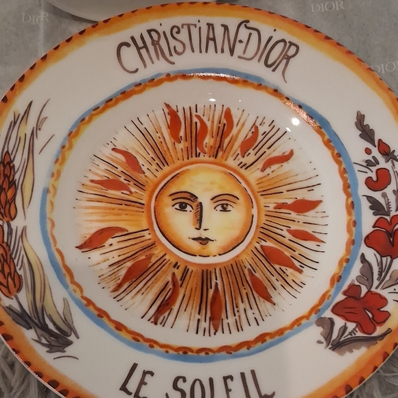 Dior White and Orange Mug Set - Picture 10 of 15